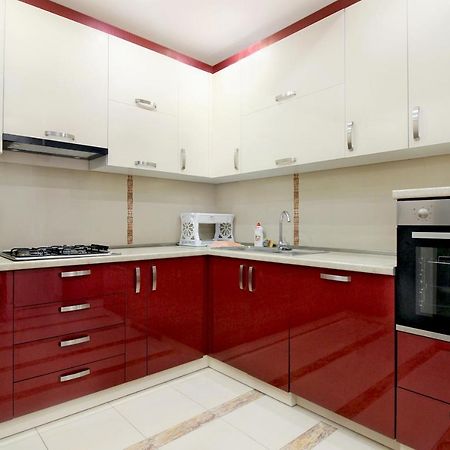 3 Bedroom Apartment Near Republic Square エレバン エクステリア 写真